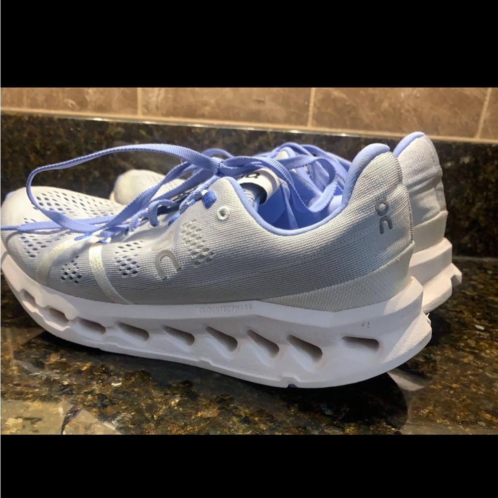Reselling these On Clouds that I bought used!